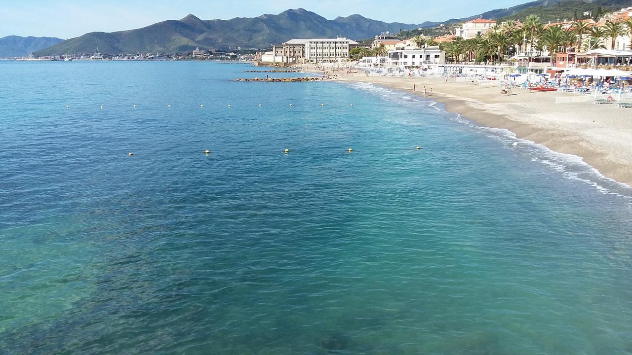 Hotel Villa Paolina Pietra Ligure Exterior foto